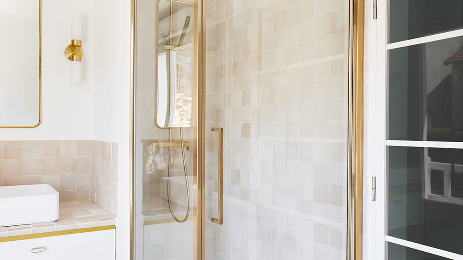 Salle de bains après
