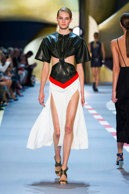 D&eacute;fil&eacute; Thierry Mugler