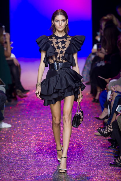 D&eacute;fil&eacute; Elie Saab