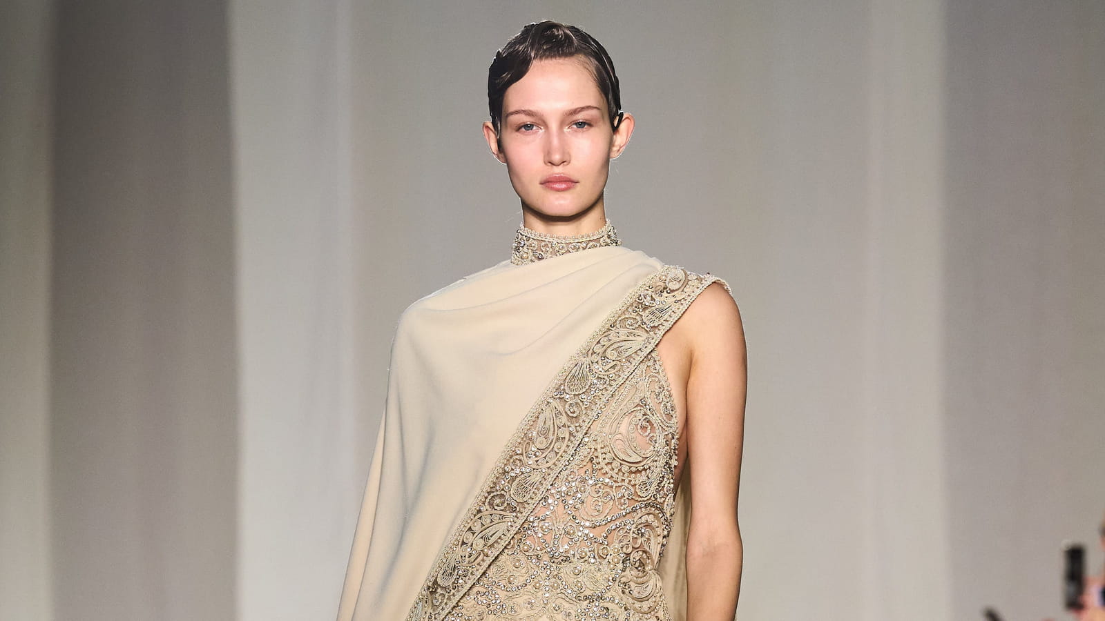 Look 3
