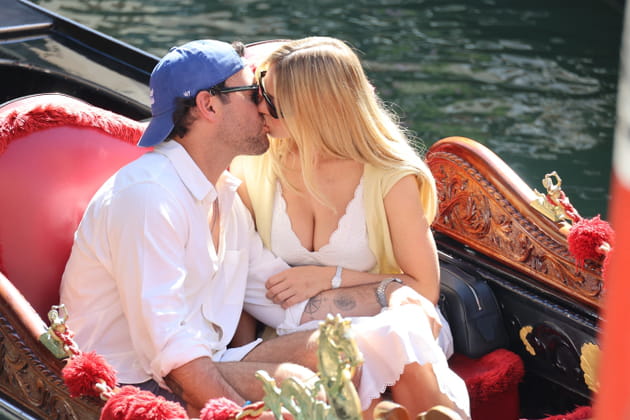C'est l'amour fou entre Scooter Braun et Sydney Sweeney &agrave; Venise