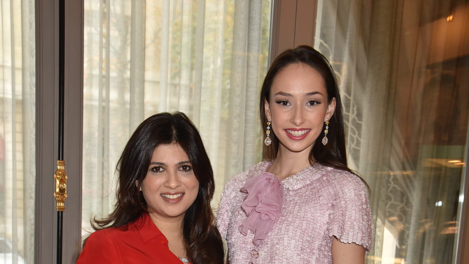 Olympia Taittinger et Payal Metha, bijoutière officielle du Bal 