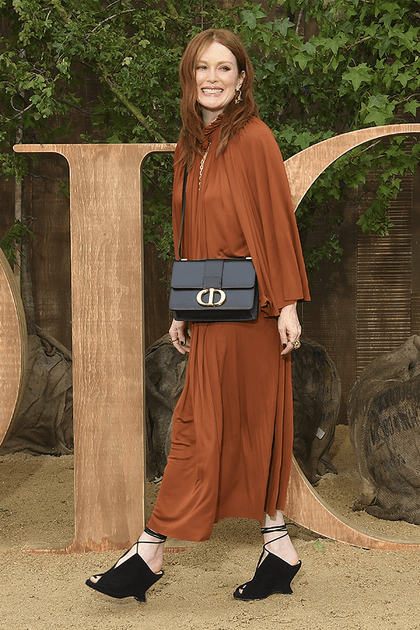 Julianne Moore au d&eacute;fil&eacute; Dior