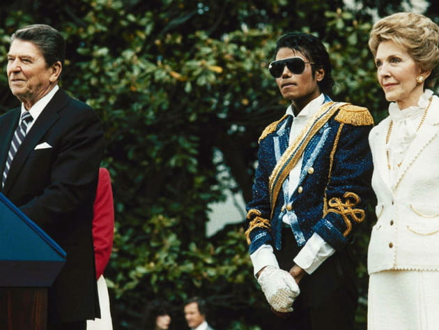MJ récompensé par Ronald Reagan