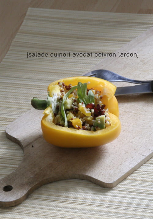 Salade quinori poivron avocat et lardons