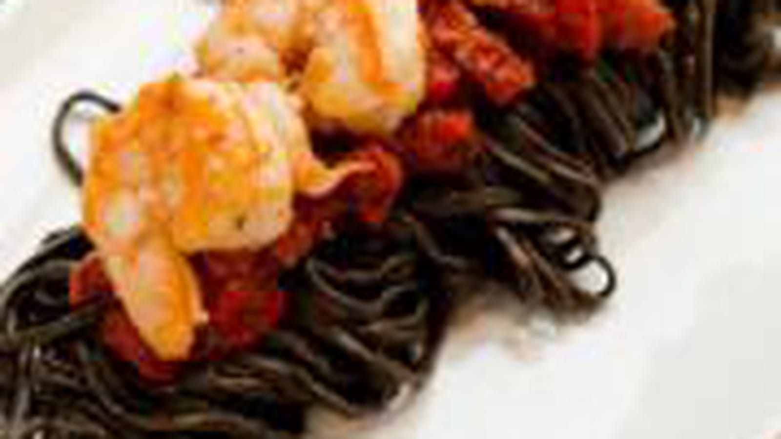 Linguine encre de seiche, écrevisses