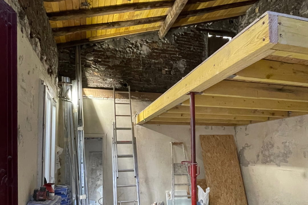 Pendant : création d'une mezzanine dans les combles