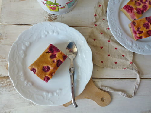 Clafoutis de framboises à la crème de coco (sans gluten ni produit laitier)