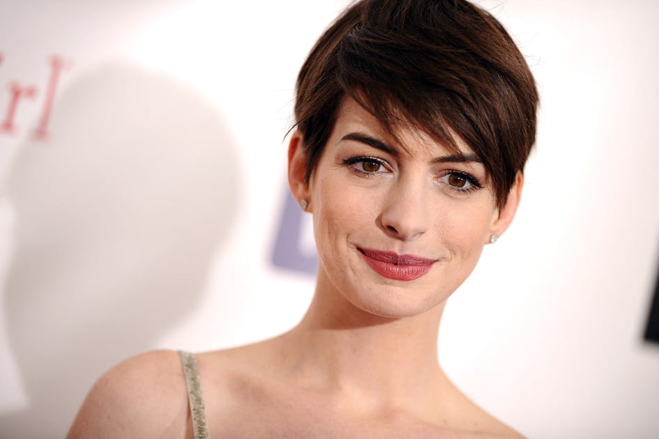 La coupe pixie d'Anne Hathaway