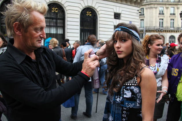 Dernière retouche coiffure