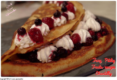 Farz pitilig fruits rouges et chantilly