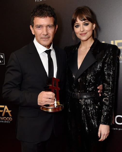 Antonio Banderas et Dakota Johnson sous les flashes