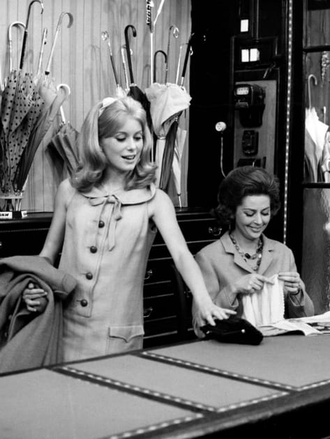 Catherine Deneuve en petite robe vintage