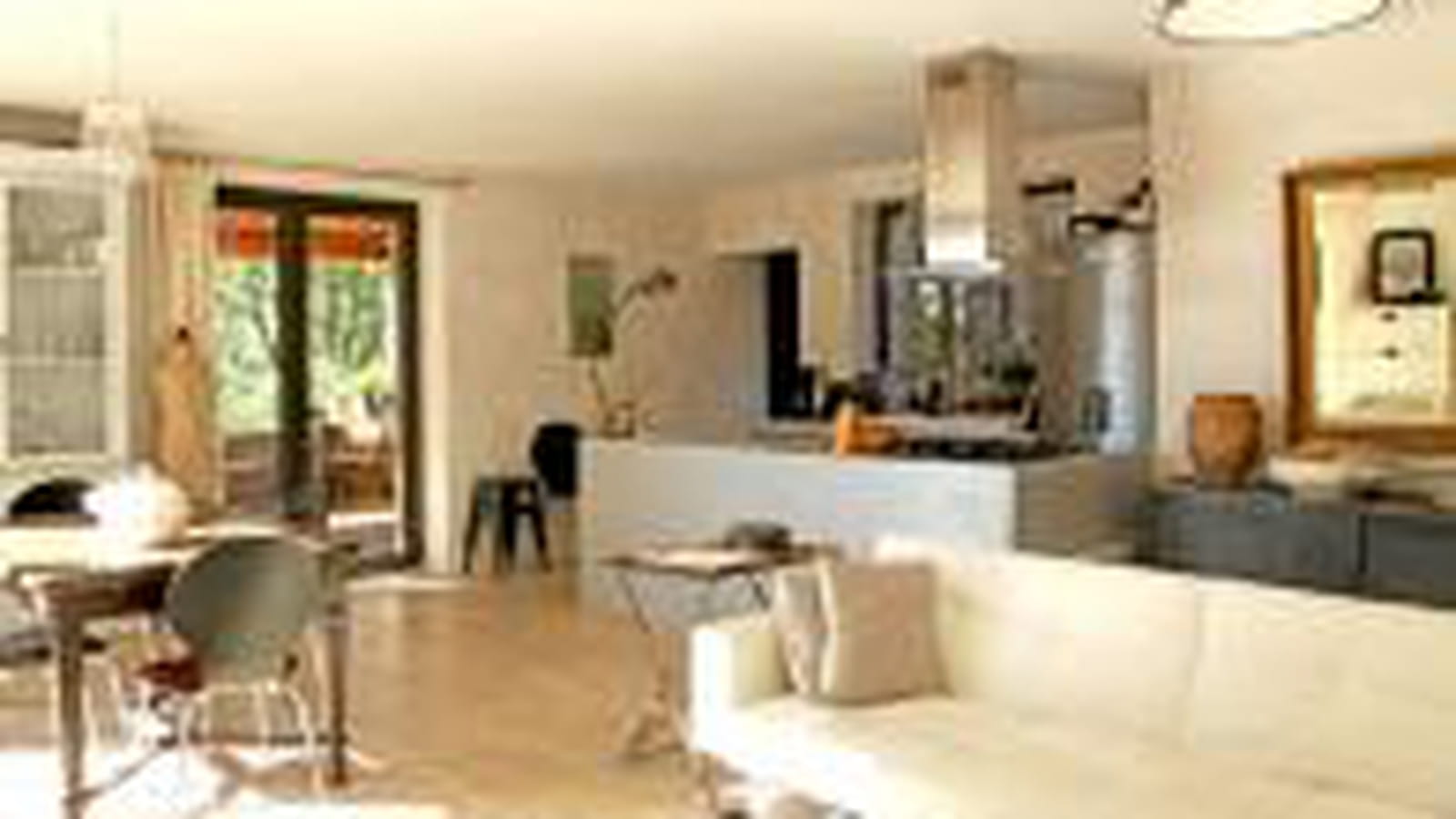 Cuisine ouverte en béton