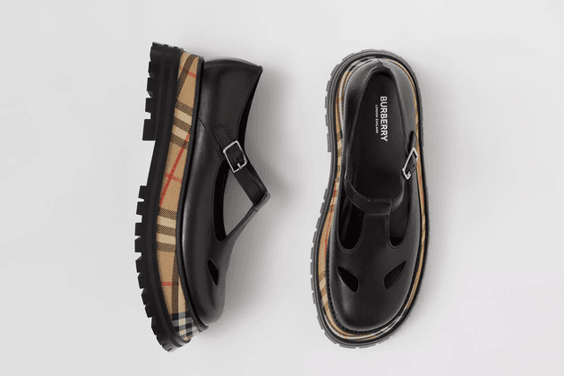 Salomés en cuir noir de Burberry