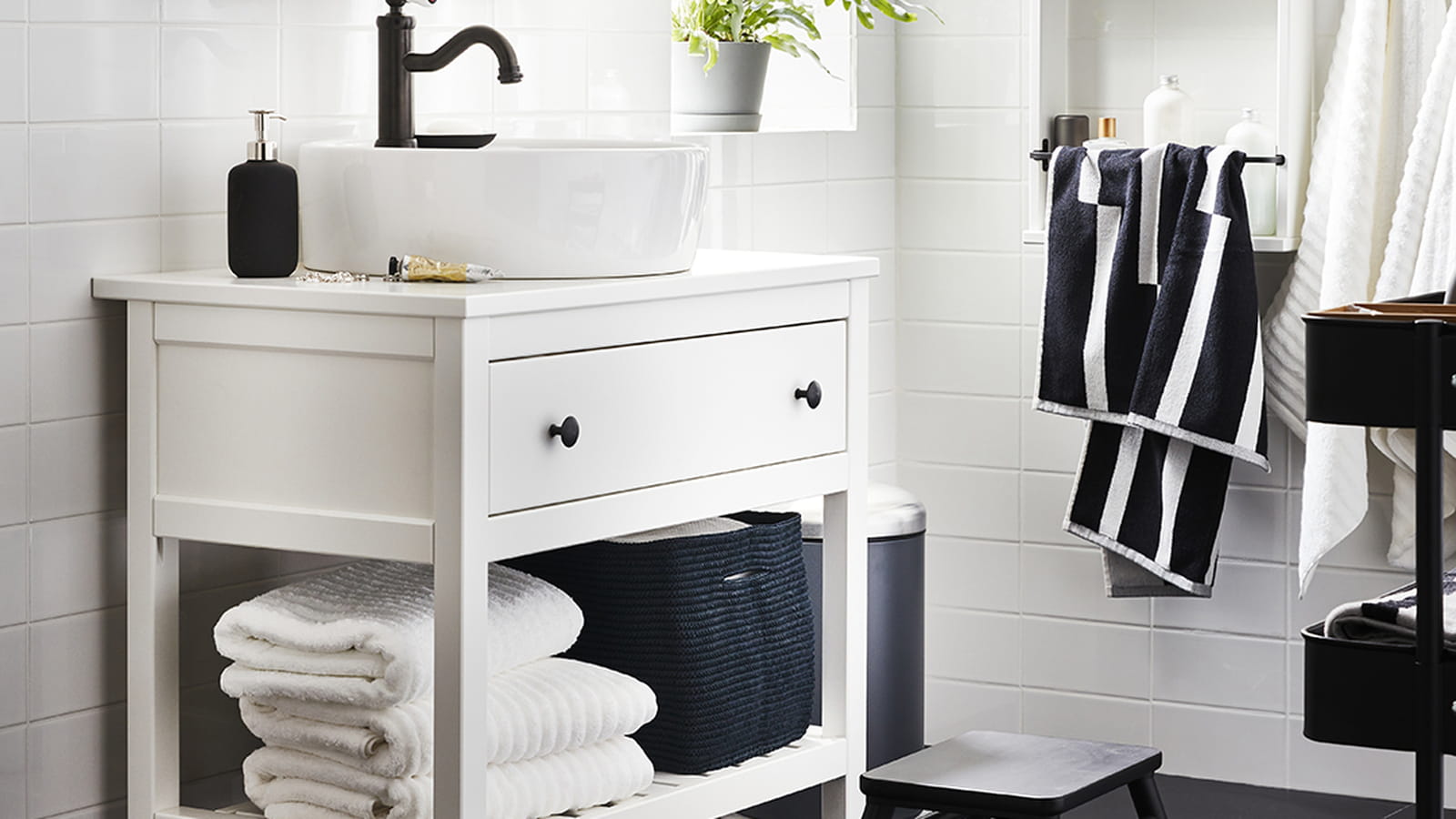 Salle de bains IKEA classique 