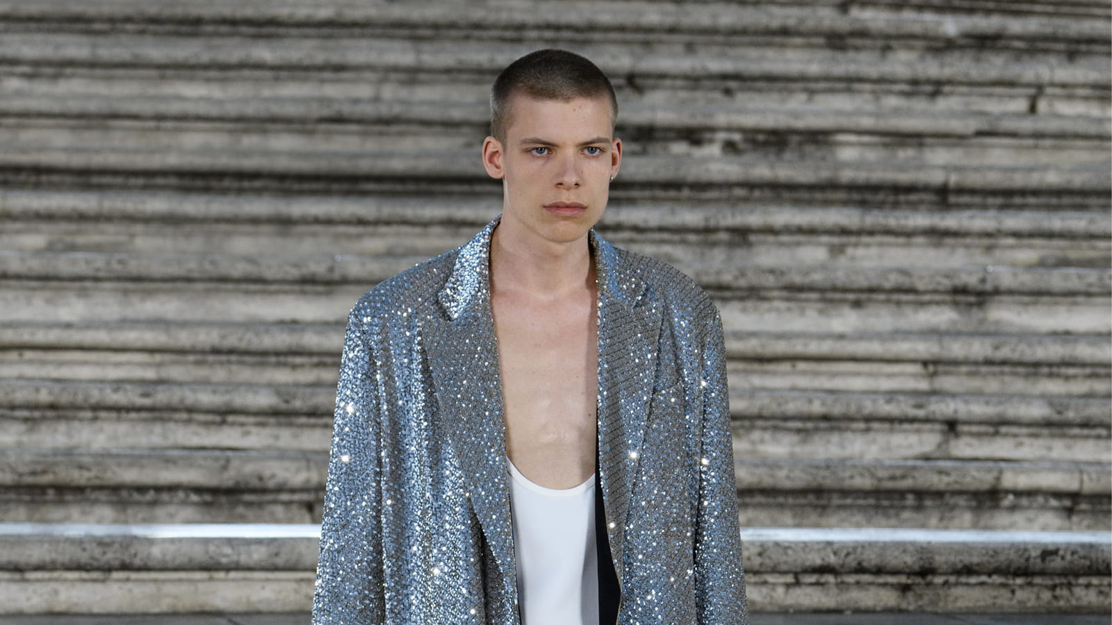 Look 75