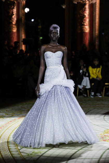 Look 7 du défilé Viktor&Rolf