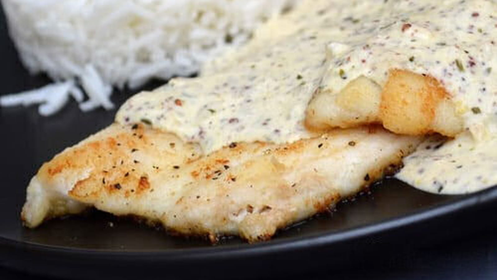 Filets de sole, sauce crémeuse à l'échalote, estragon et moutarde à l'ancienne