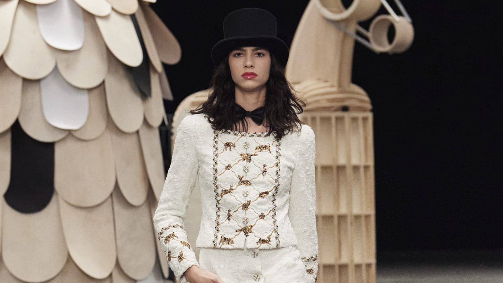 Look 2