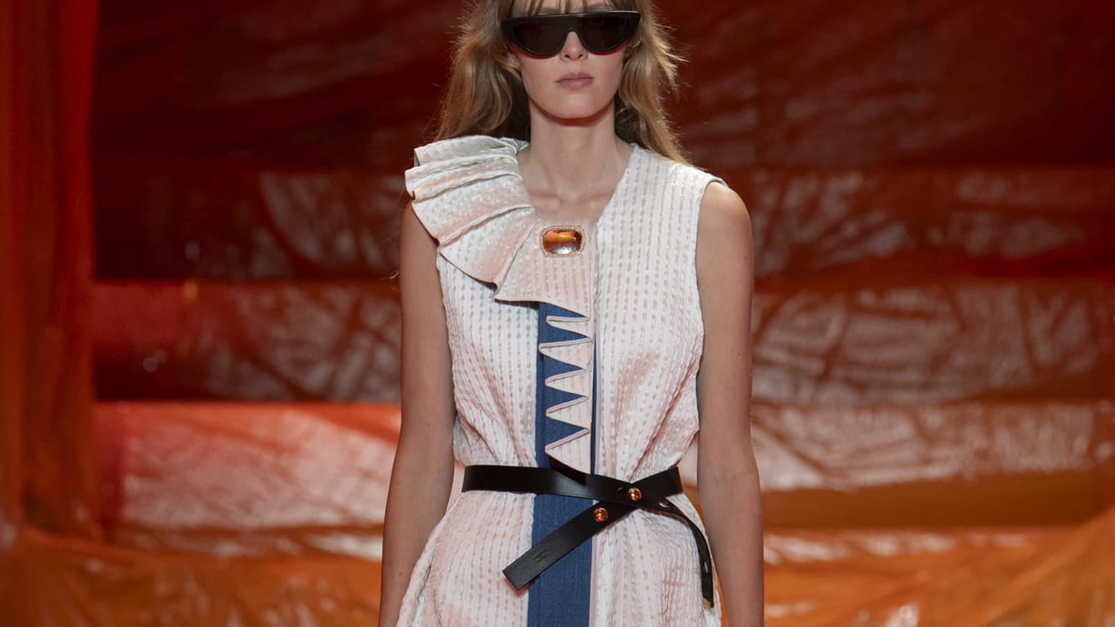 Look 30