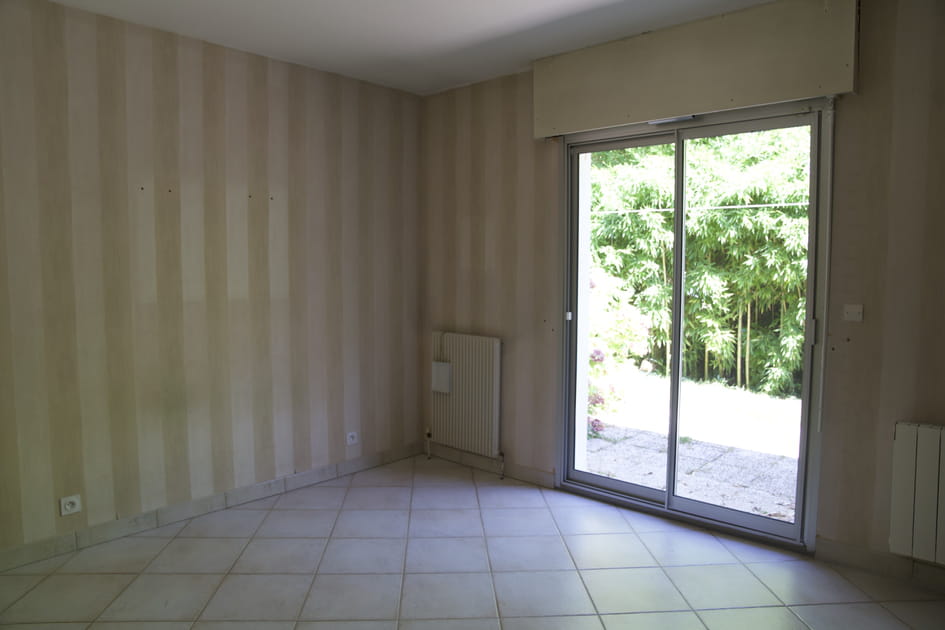 Avant&nbsp;: une chambre d&eacute;lav&eacute;e et &eacute;triqu&eacute;e