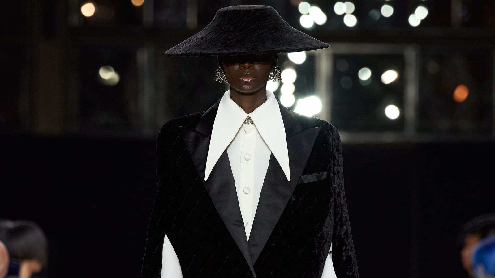 Look 34