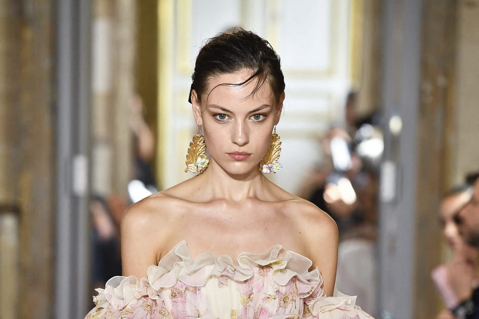 La fine m&egrave;che sur le front