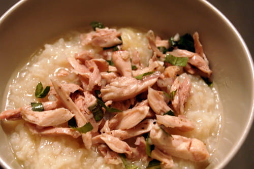 Soupe vietnamienne de riz au poulet