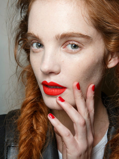 La bouche matte du d&eacute;fil&eacute; Jean Paul Gaultier