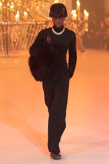 Look 17 du défilé Off-White
