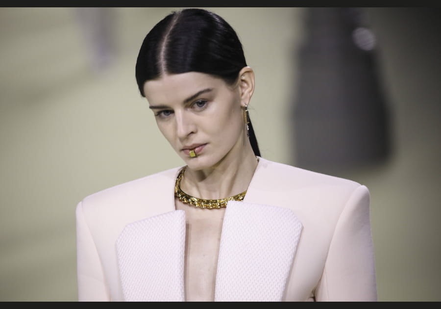 Les cheveux ultra lisses de Balmain