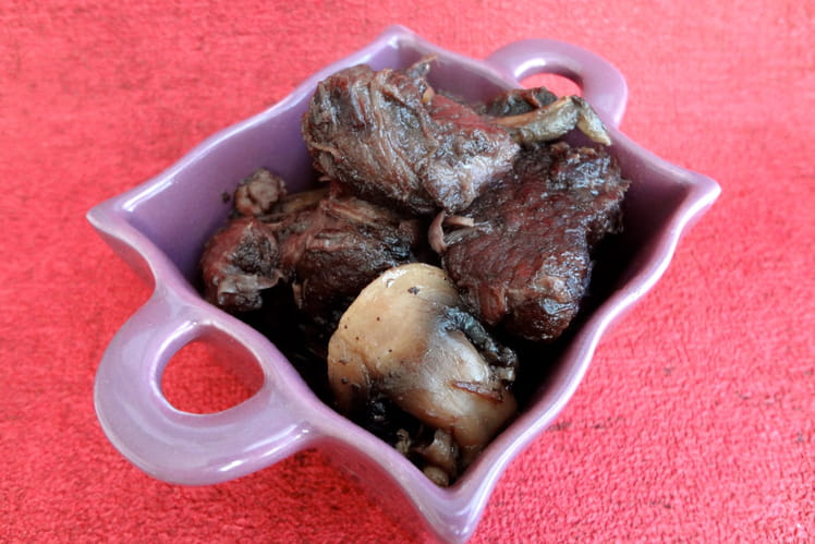 Recette de Sauté de sanglier au vin rouge : la recette facile