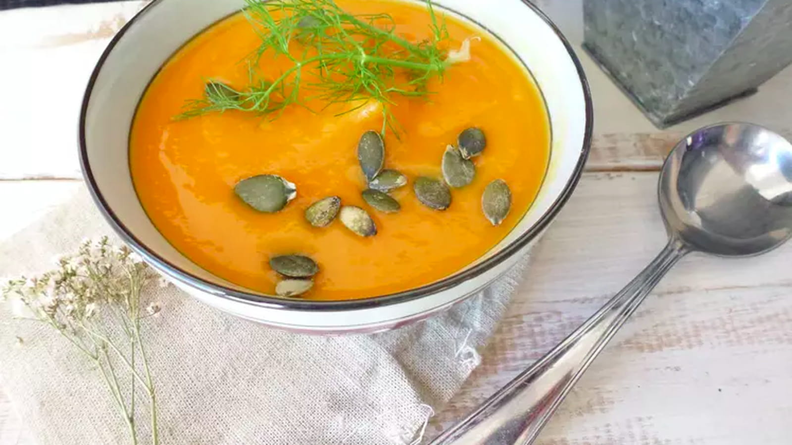 Velouté de butternut au fenouil