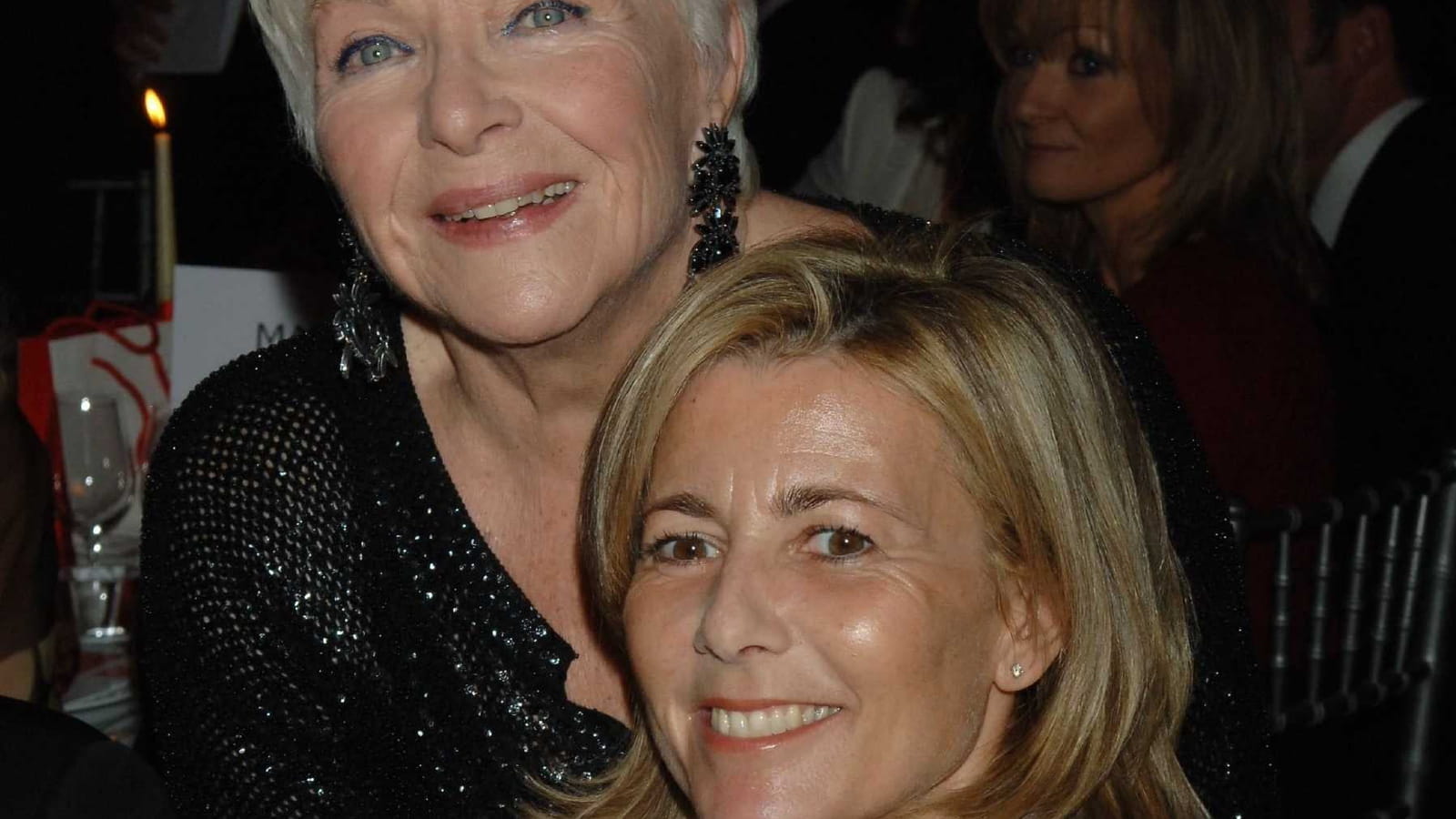 Au côté de Claire Chazal