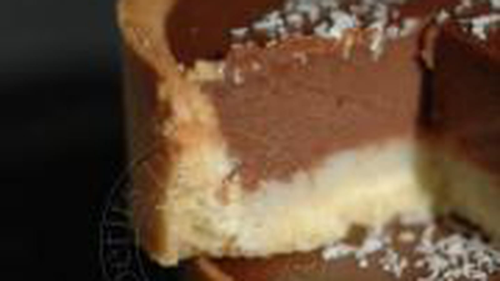 Tartelettes au chocolat au lait et passion sur lit de coco