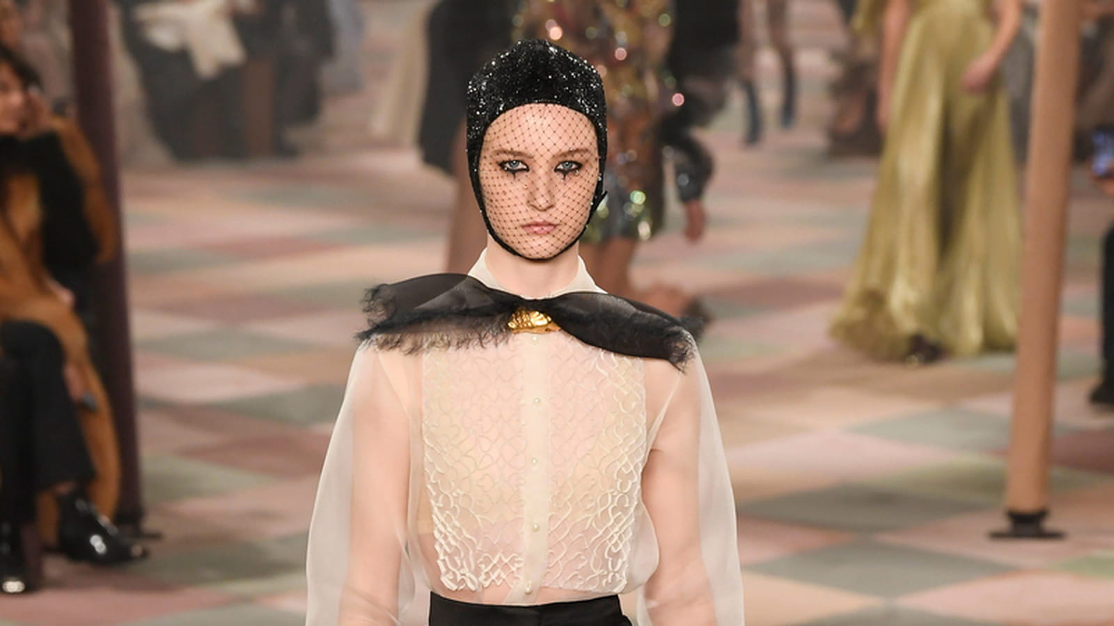 Look 34