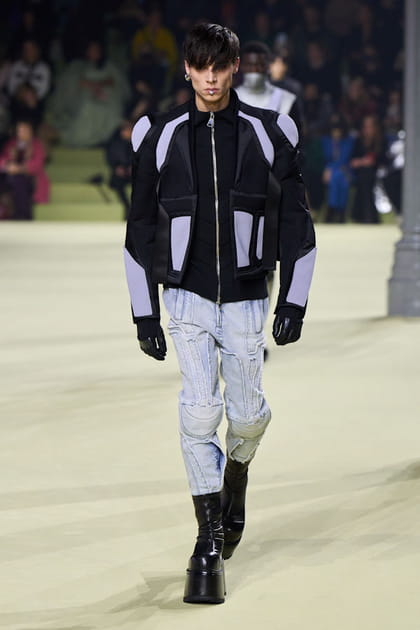 Look 49&nbsp;du d&eacute;fil&eacute; Balmain