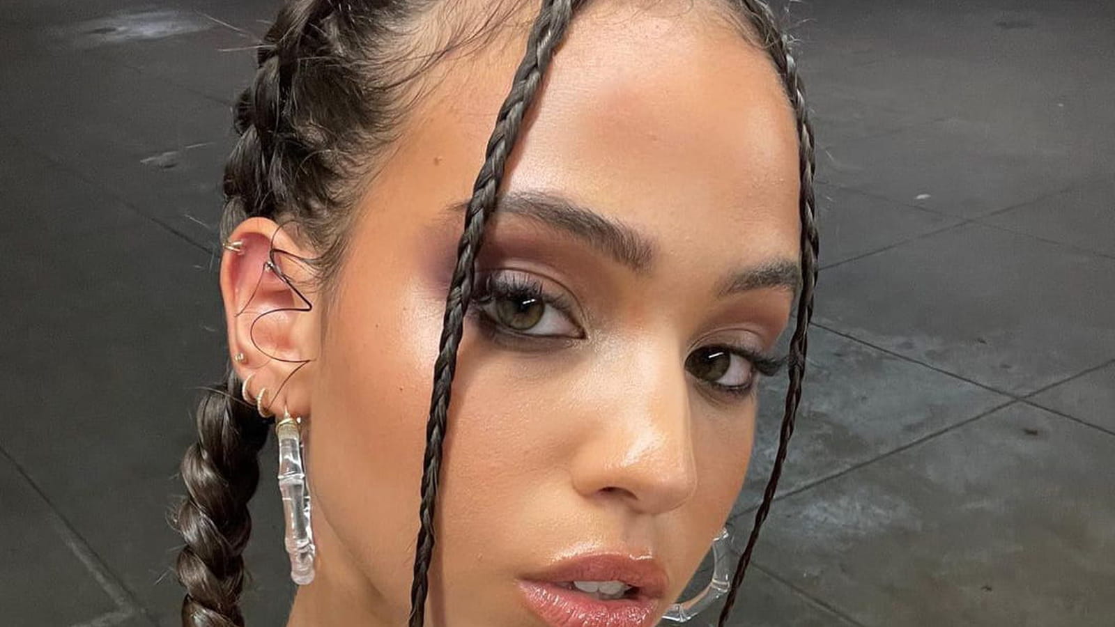Tresses collées et baby braids 