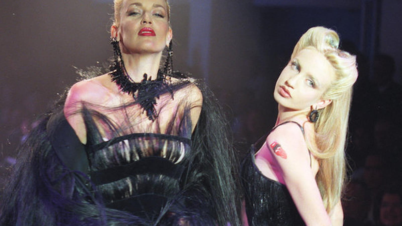 Haute couture automne-hiver 1998-1999
