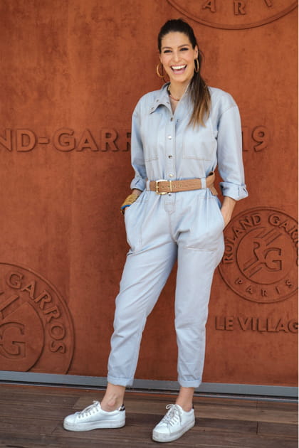 Laury Thilleman en combinaison