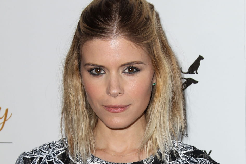 Kate Mara, f&eacute;minine avec sa demi-queue blonde