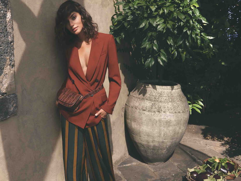 Carr&eacute; long ondul&eacute;