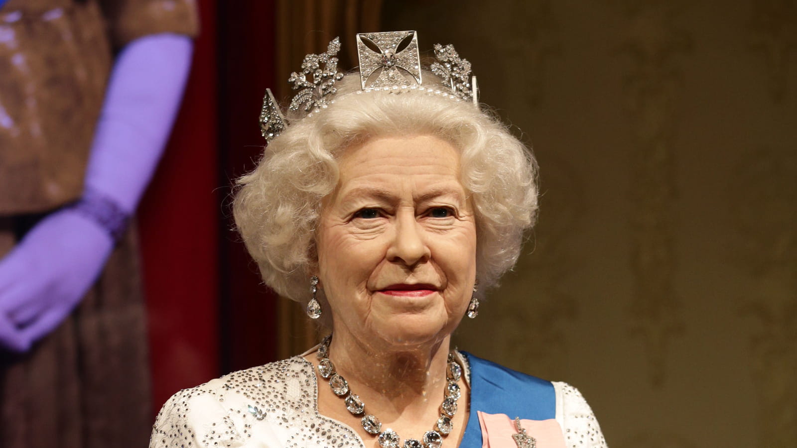 Le double de cire de la reine