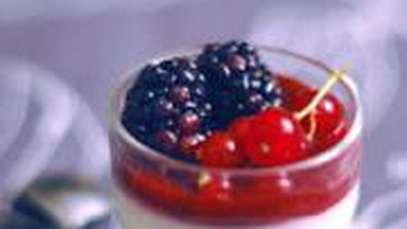 Panna cotta aux fruits des bois