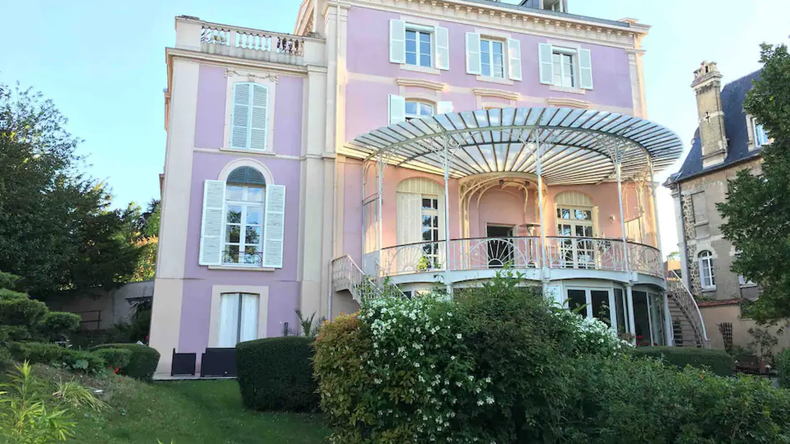 Maison rose