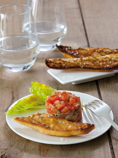 Tartare de tomates et thon, mouillettes au Gros Sel La Baleine