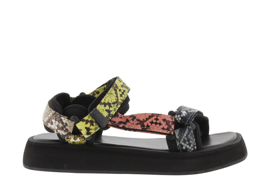 Des sandales &agrave; scratch, Victoria