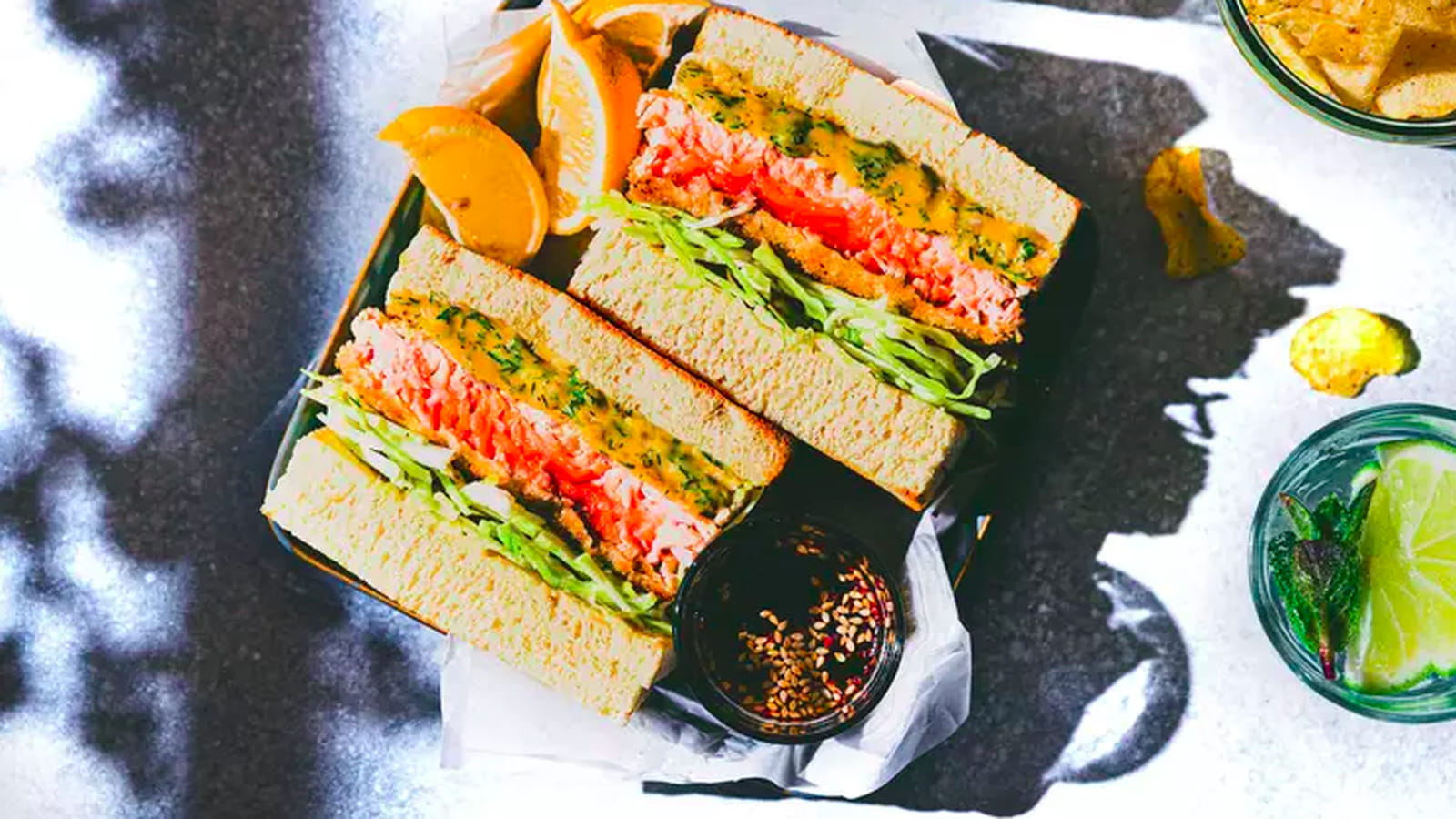 Sandwich sando au saumon de Norvège