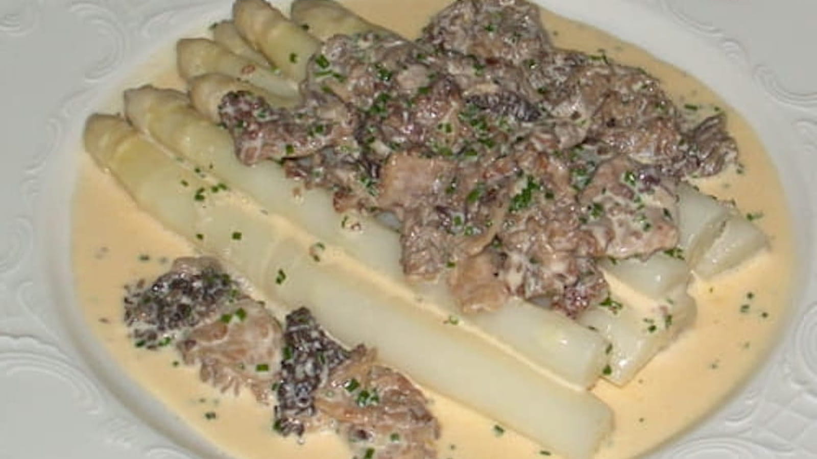Asperges aux morilles